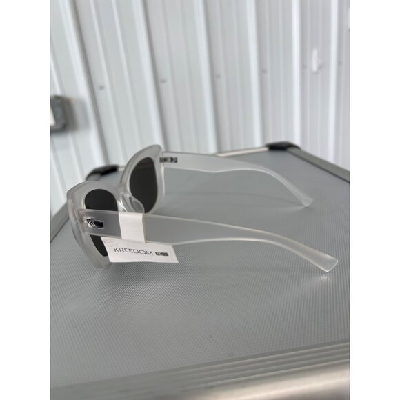 Kreedom Polarized Cat Eye Sunglasses UV Protection Fashion Eyewear Modern NEW - Picture 4 of 7